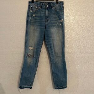Abercrombie & Fitch Signature  Distressed Jeans Size 26/27
